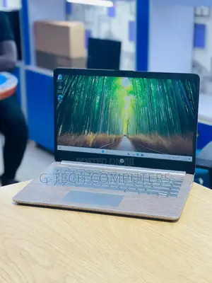 New Laptop HP 14S 8GB AMD Ryzen 5 SSD 256GB