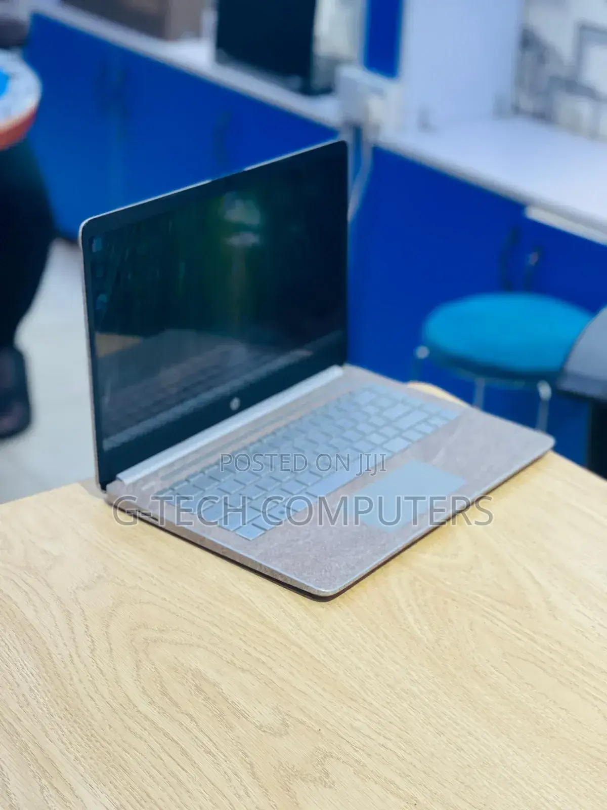 New Laptop HP 14S 8GB AMD Ryzen 5 SSD 256GB