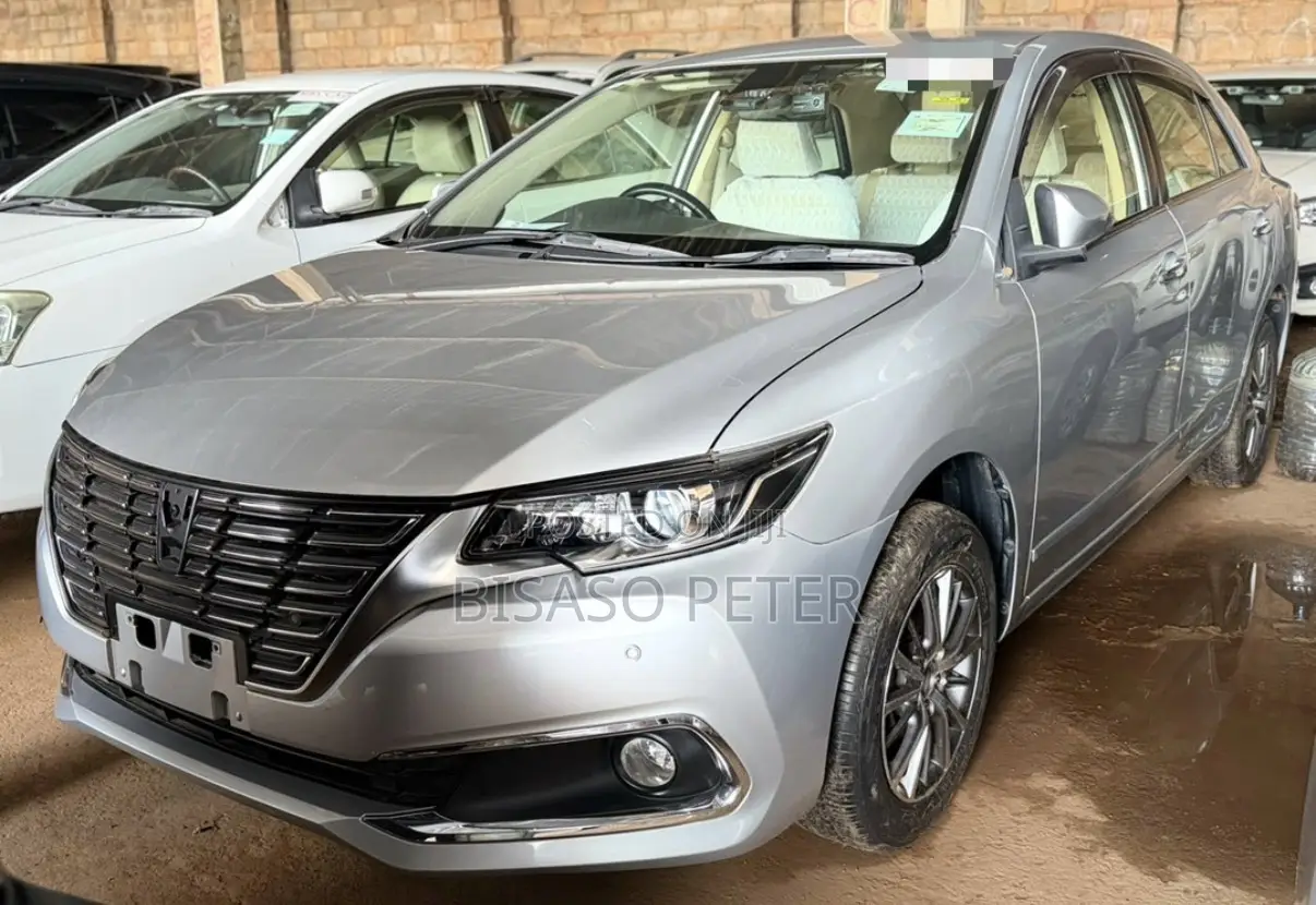 Toyota Premio 1.8 AWD 2018 Silver