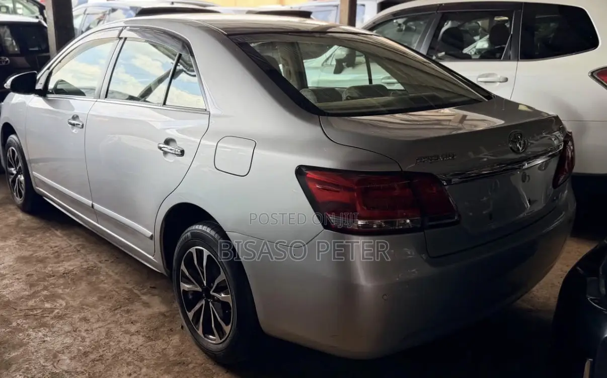 Toyota Premio 1.8 AWD 2018 Silver
