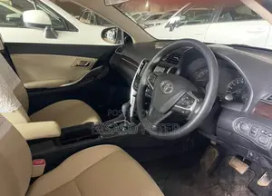 Toyota Premio 1.8 AWD 2016 White