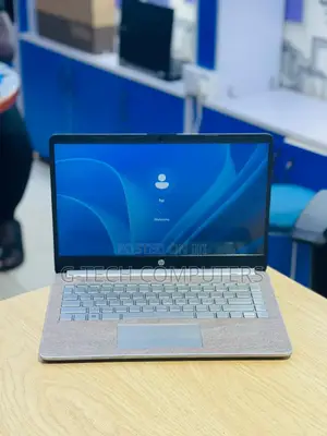 New Laptop HP Pavilion 14-Ce1000 8GB Intel Core I7 SSD 256GB