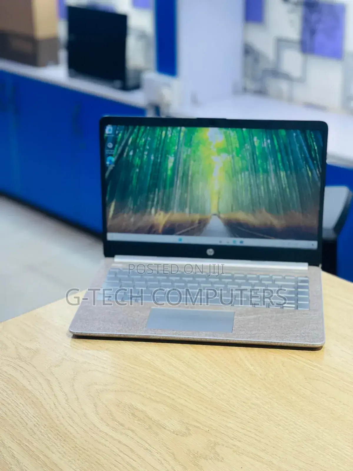 New Laptop HP Pavilion 14-Ce1000 8GB Intel Core I7 SSD 256GB