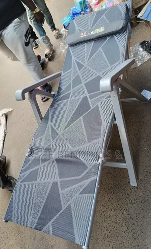 Foldable Chair/Bed