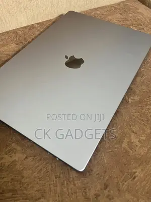 New Laptop Apple MacBook Pro 2023 M2 16GB Intel Core M2 SSD 512GB