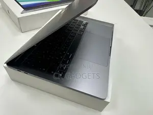 New Laptop Apple MacBook Pro 2022 M2 8GB Intel Core M2 SSD 256GB