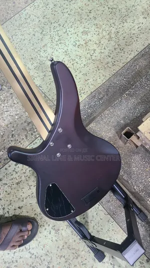 Bass 5strings Active Ibanez