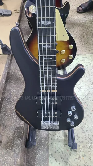 Bass 5strings Active Ibanez