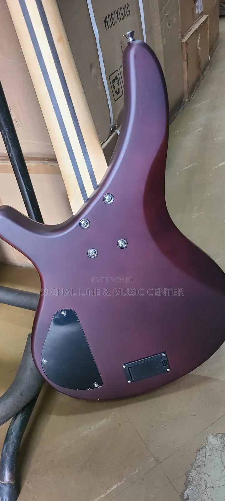 Bass 5strings Active Ibanez