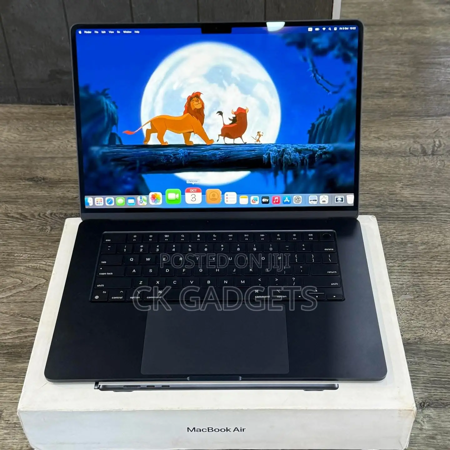 New Laptop Apple MacBook Air 2023 M2 8GB Intel Core M2 SSD 256GB