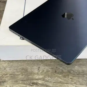 New Laptop Apple MacBook Air 2023 M2 8GB Intel Core M2 SSD 256GB