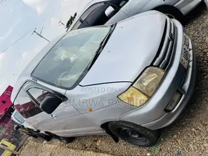 Toyota Noah 2002 Silver
