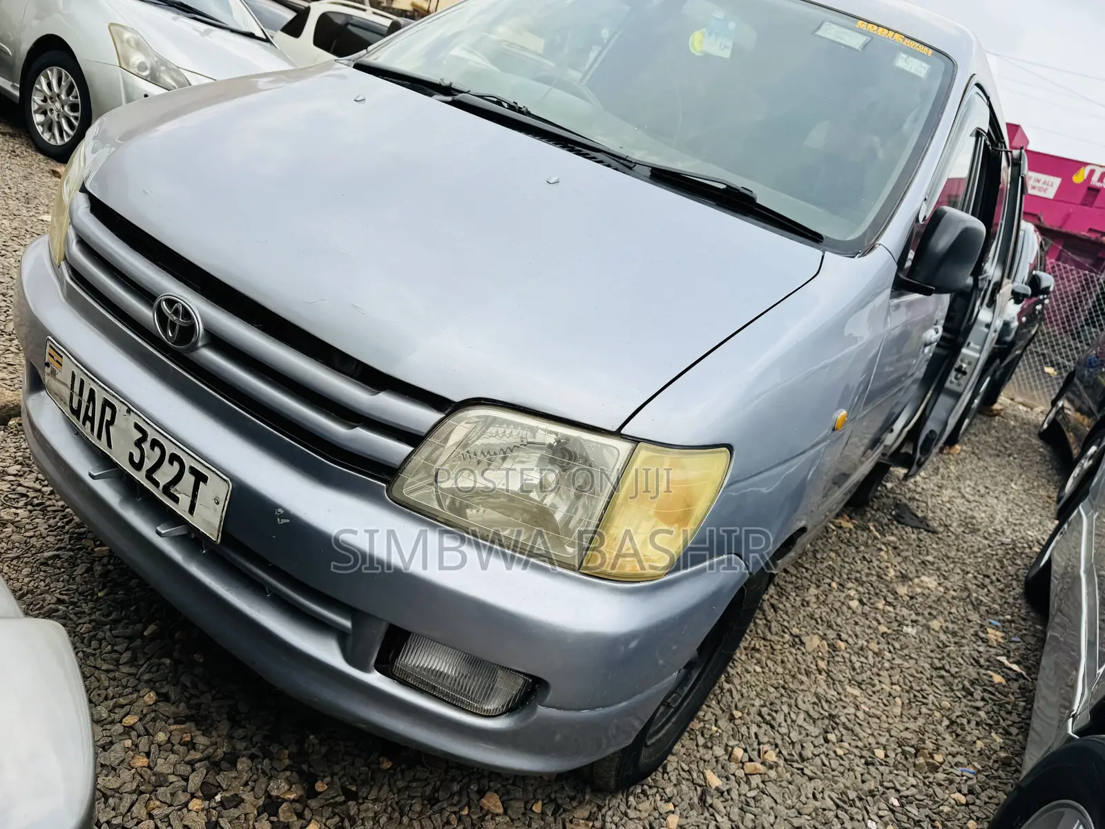 Toyota Noah 2002 Silver