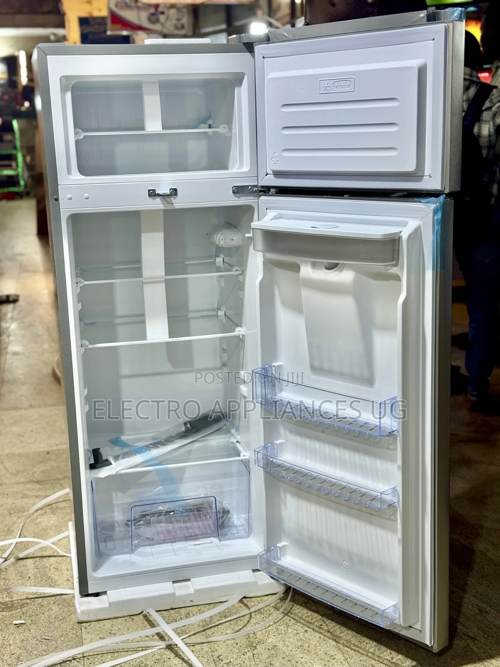 Adh 276 Litres Refrigerator With a Dispenser