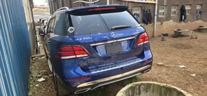 Mercedes-Benz GLE-Class 2018 Blue