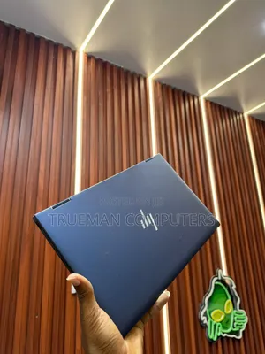 Laptop HP Dragonfly G4 16GB Intel Core I5 SSD 256GB