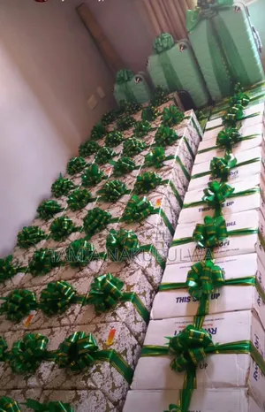 Gift Wrapping Green Theme