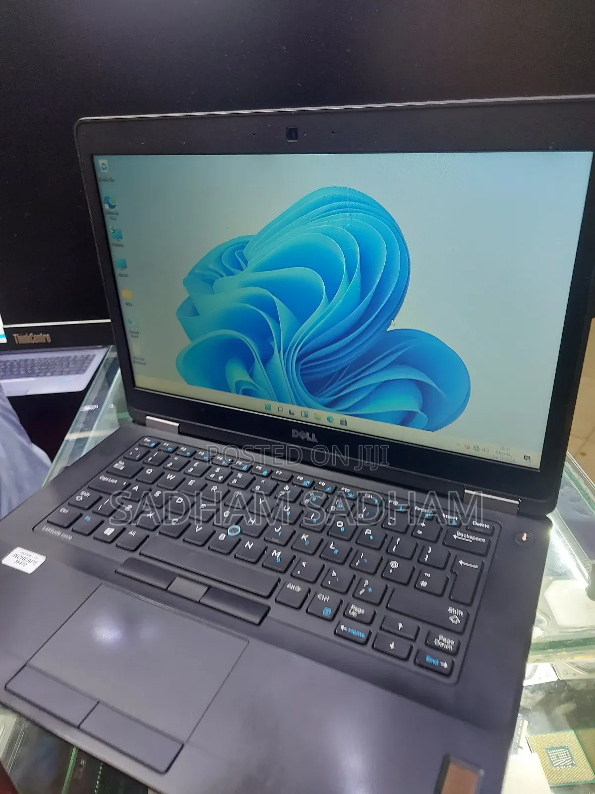 Laptop Dell Latitude E5570 4GB Intel Core I5 HDD 500GB