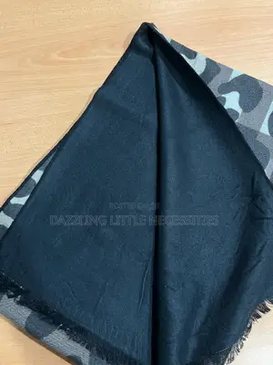 Dello Two-Sided Cozy Scarf
