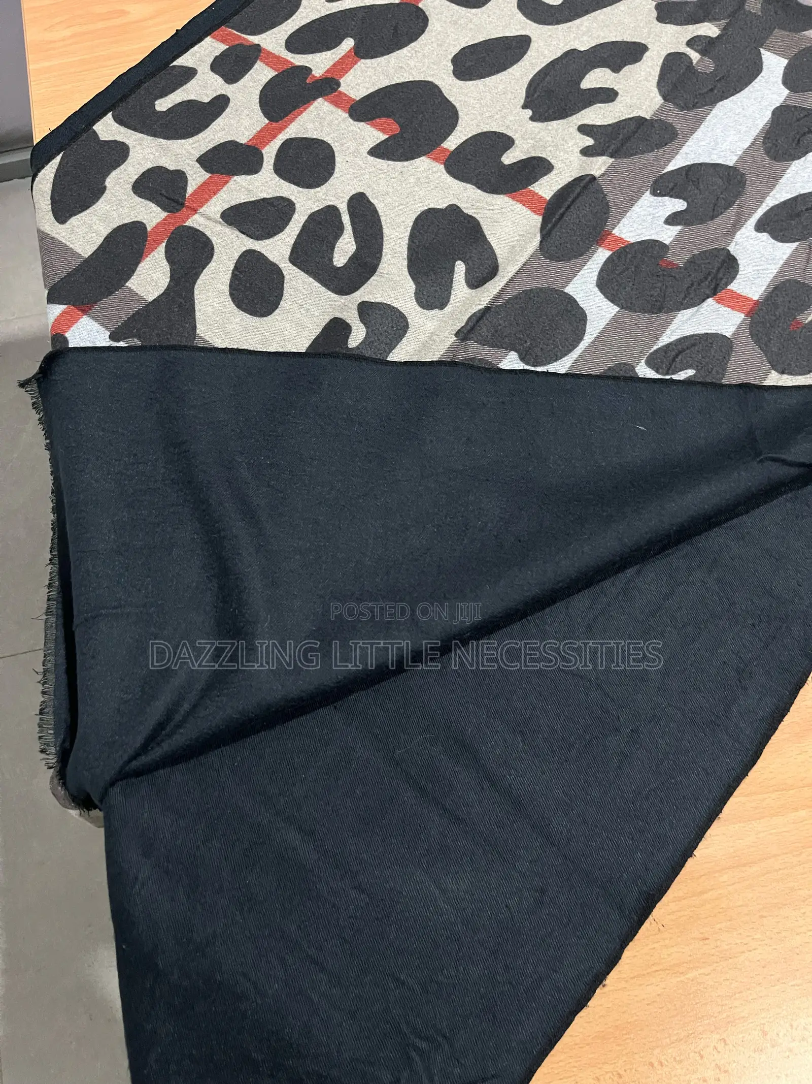 Dello Two-Sided Cozy Scarf