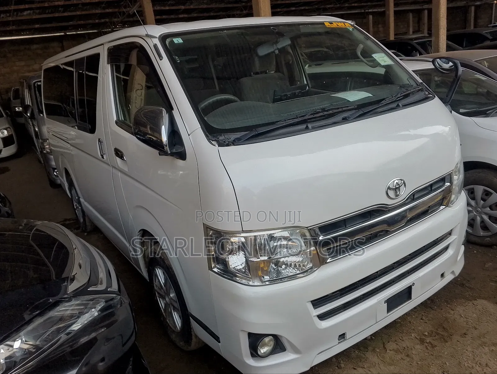 Toyota Regius 2013 White