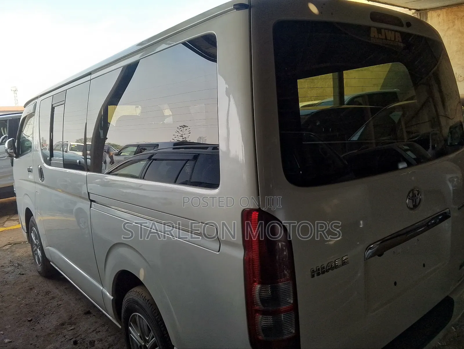 Toyota Regius 2013 White