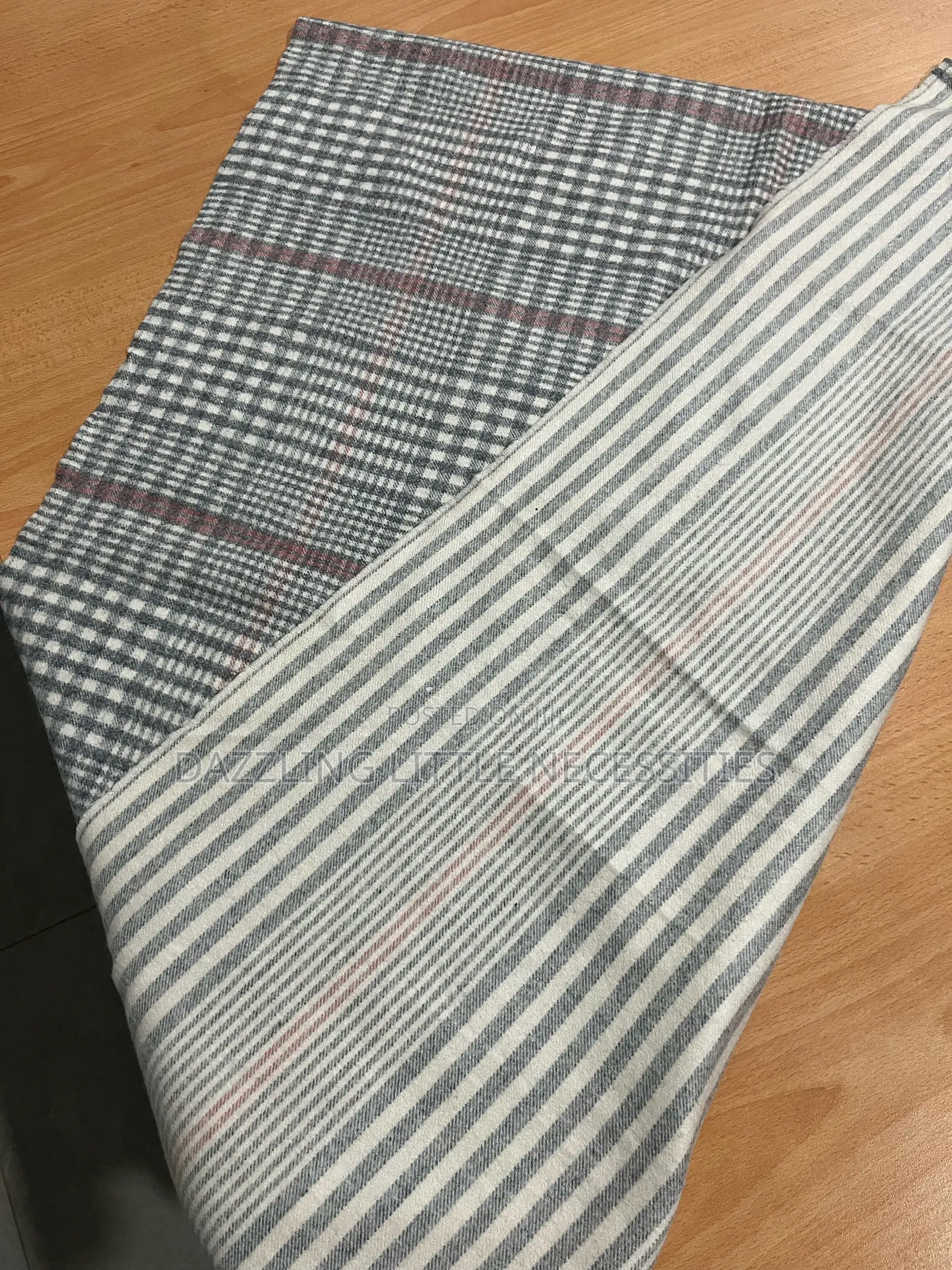 Cozy Unisex Scarf - Patterned