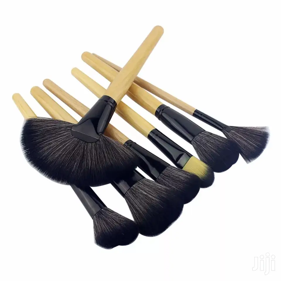 24-In-1 Professional Make Up Brush Kit