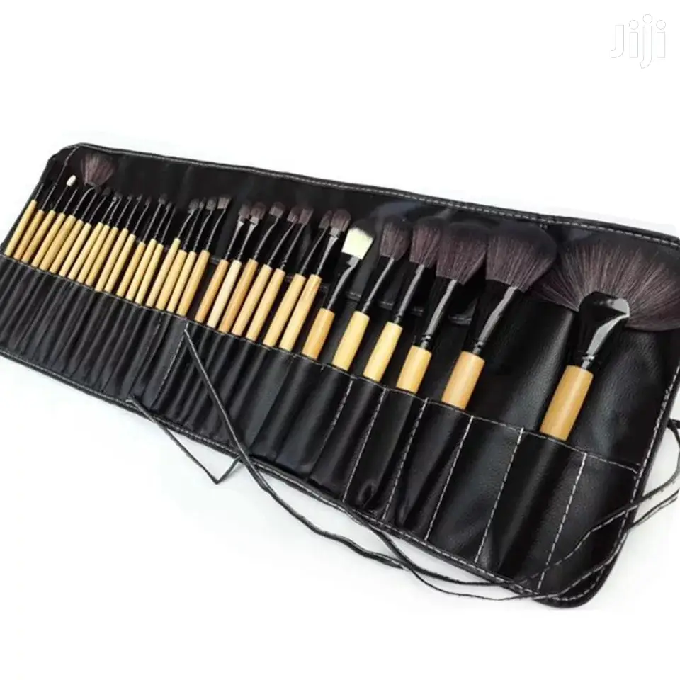 24-In-1 Professional Make Up Brush Kit