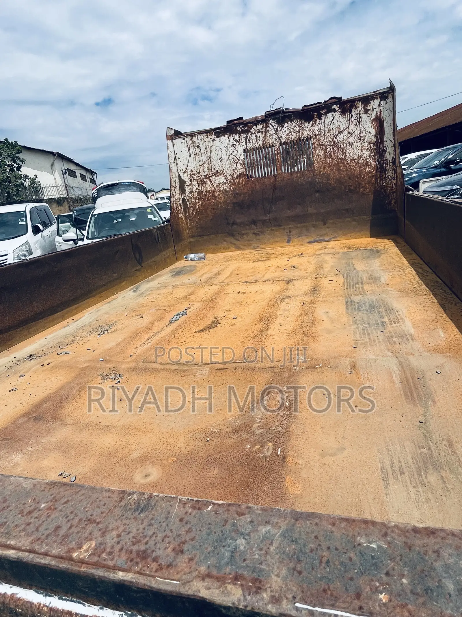 Dumper Juston Isuzu