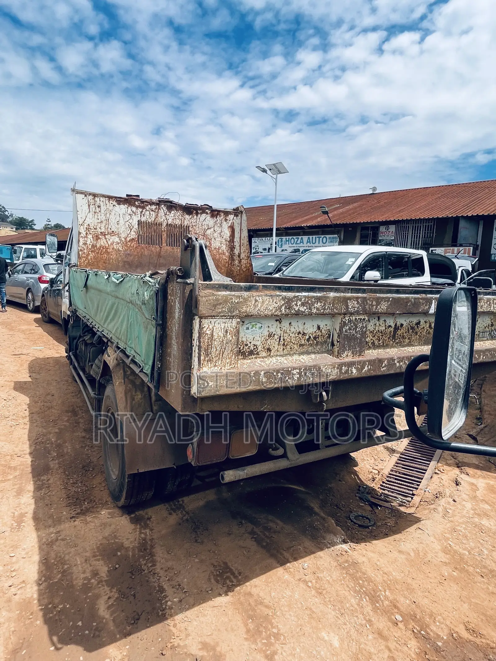 Dumper Juston Isuzu