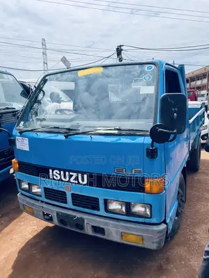 Isuzu Tipper Super Clean