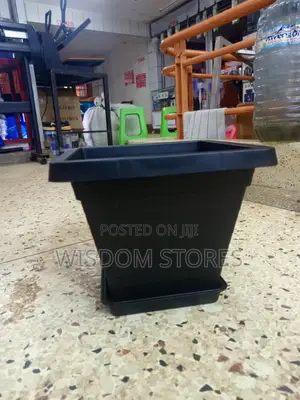 Square Plastic Plant Pot