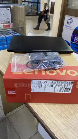 New Laptop Lenovo 16GB Intel Core Ultra 7 SSD 512GB