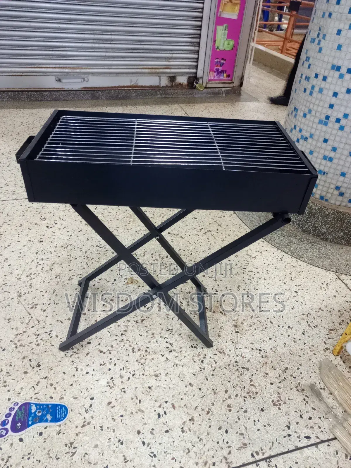 Portable, Foldable Charcoal Barbecue Grill.