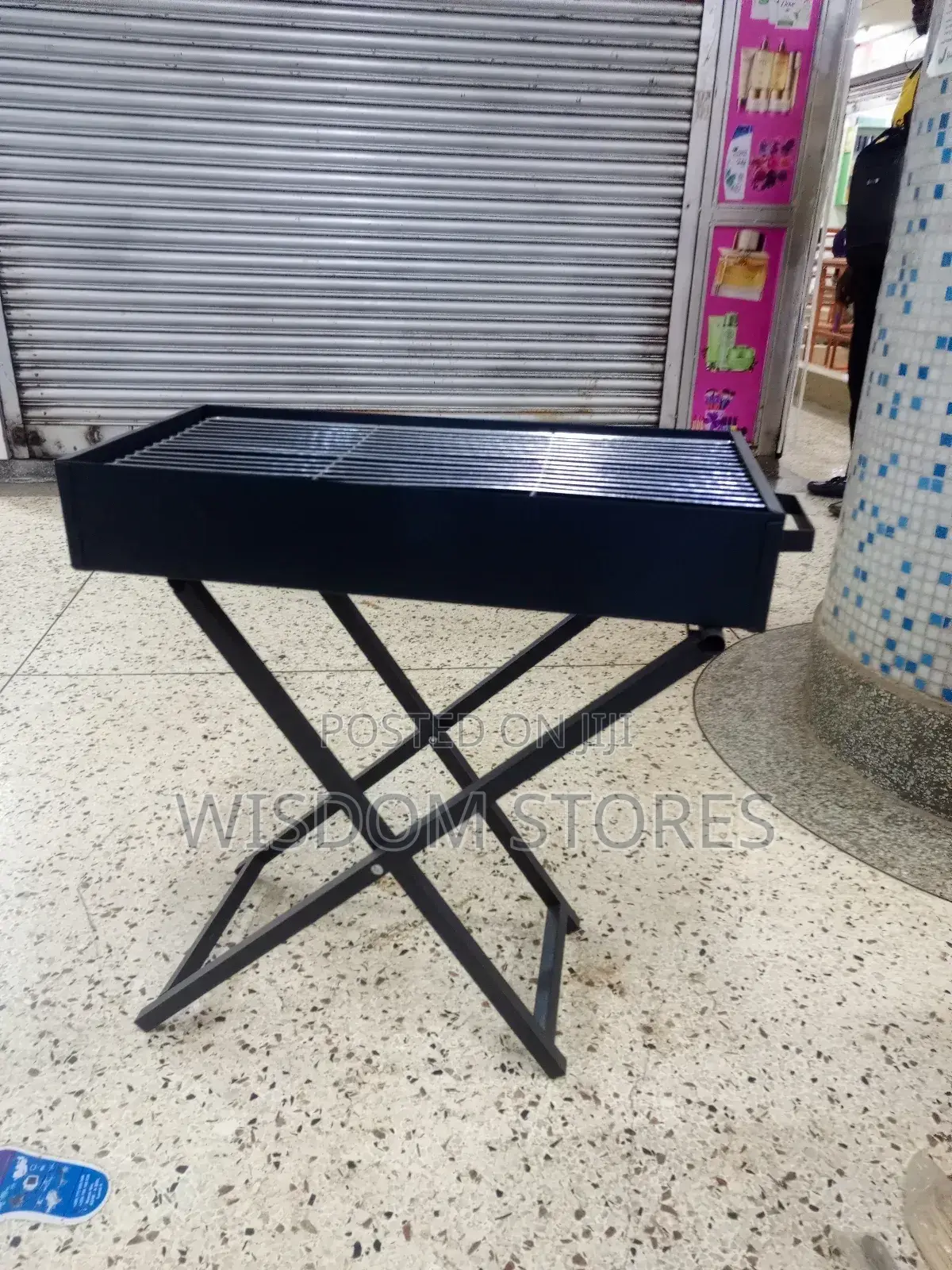 Portable, Foldable Charcoal Barbecue Grill.
