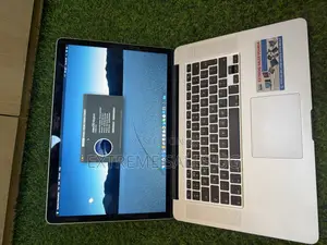 Laptop Apple MacBook Pro 2015 16GB Intel Core I7 SSD 256GB