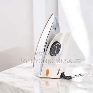 Geepas Automatic Dry Iron Gd17729 - 1000-1200w, 60 Microns -