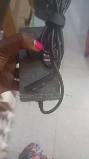 Microsoft Surface Pro 102w Adapter