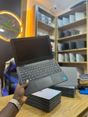 Laptop Dell Latitude 3120 4GB Intel Celeron SSD 128GB