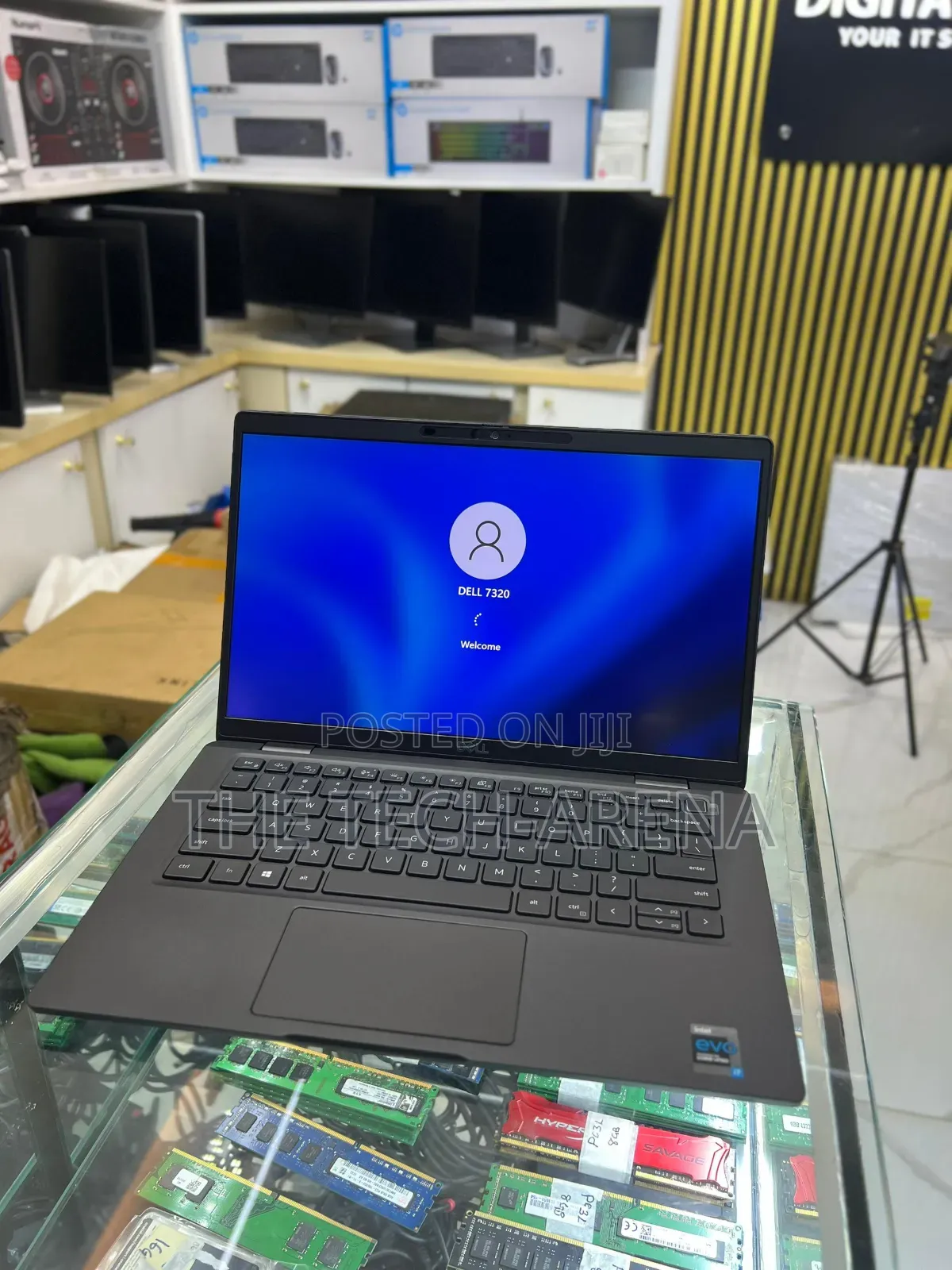Laptop Dell Latitude 7320 16GB Intel Core I7 SSD 512GB