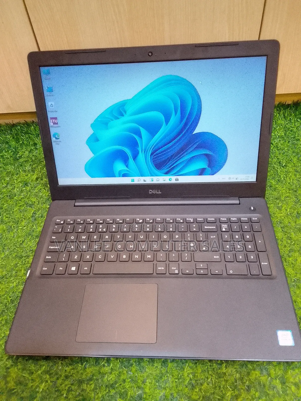 Laptop Dell Latitude 3590 4GB Intel Core I3 HDD 500GB
