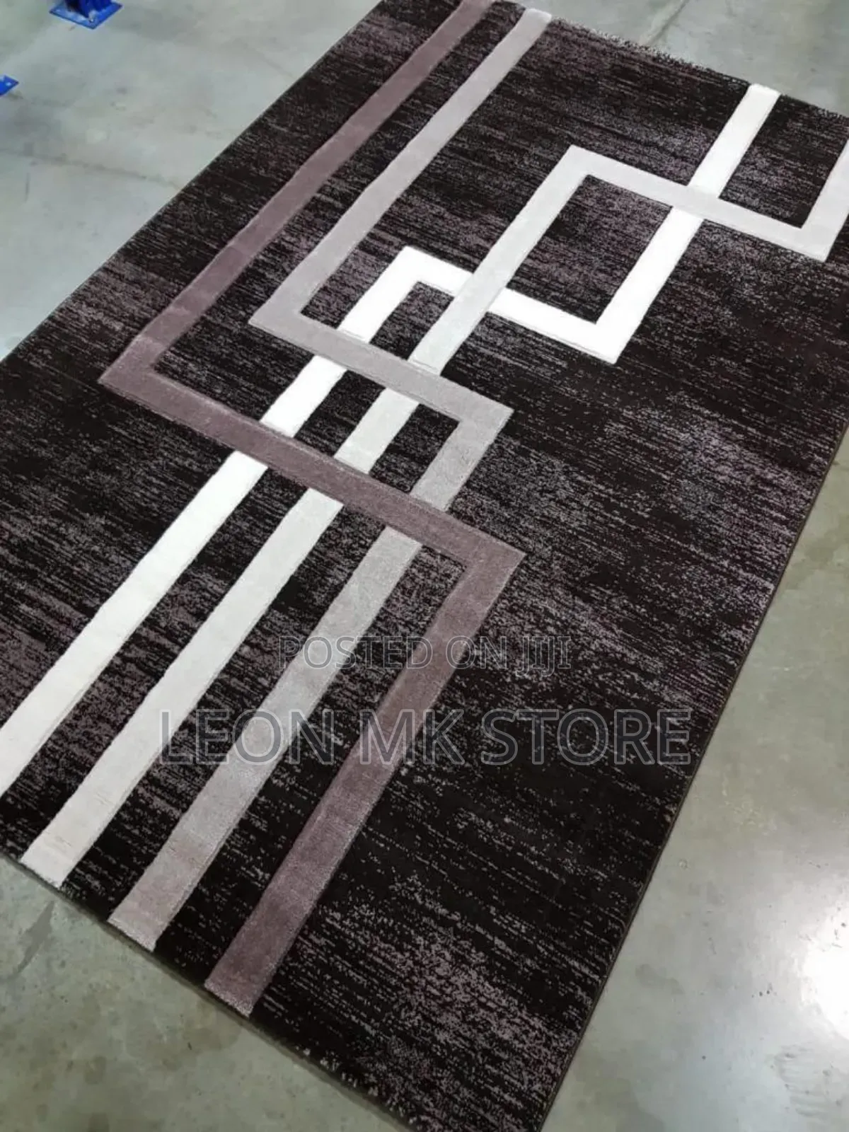 Center Carpets