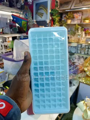 Mini Ice Cube Tray. 84cubes