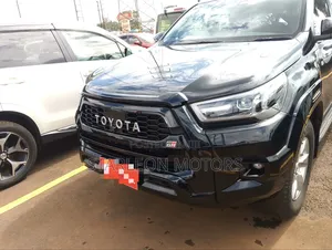 New Toyota Hilux 2024 Black