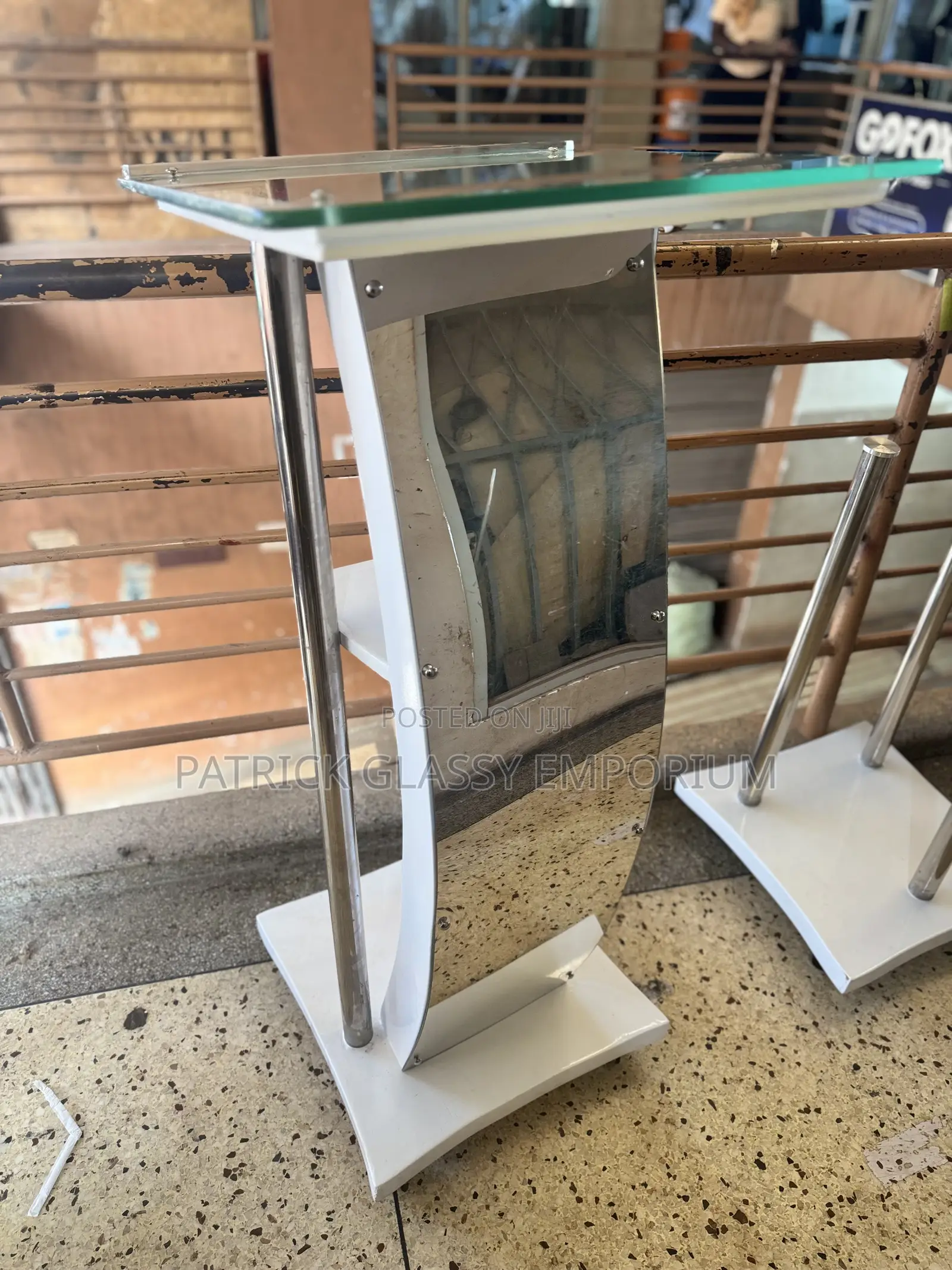 Mirror Pulpit