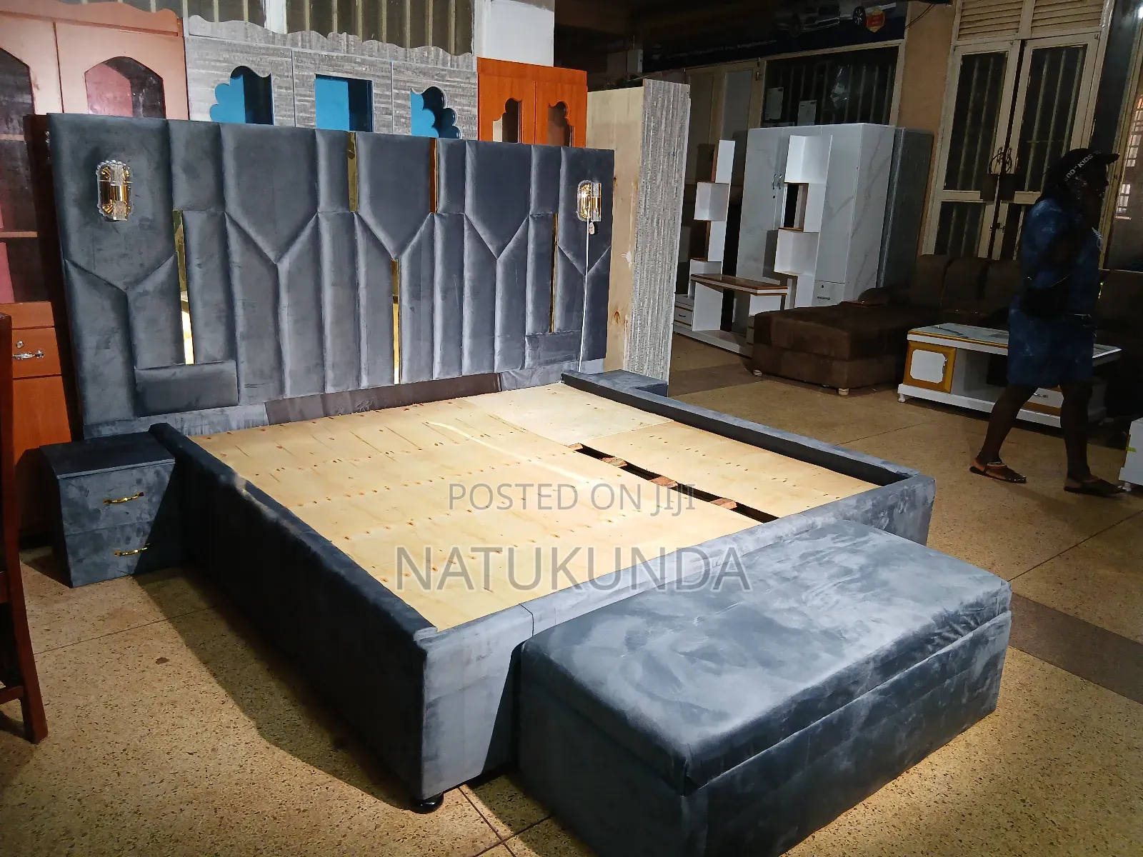 Five by Six Bed With Light,Side Drawers and Automan
