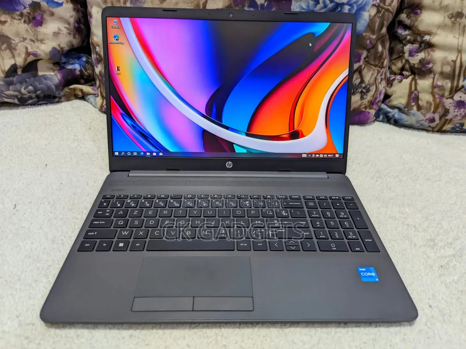 New Laptop HP 250 G10 8GB Intel Core I7 SSD 256GB