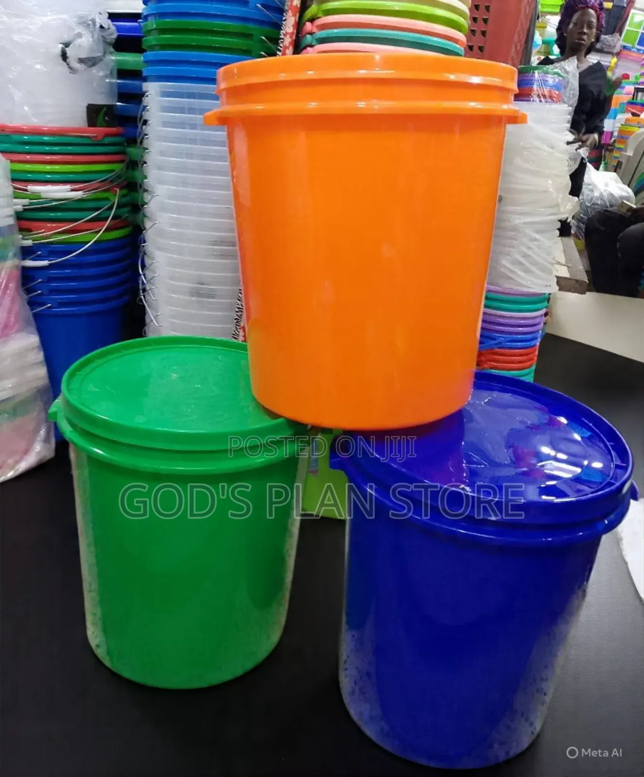 Patio 40litres Plastic Buckets Flat Cover Buckets