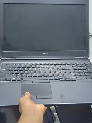 Laptop Dell Latitude E5550 4GB Intel Core I3 SSD 140GB